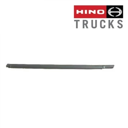DVEŘE HINO VNĚJŠÍ LIŠTA LH 68401-1230