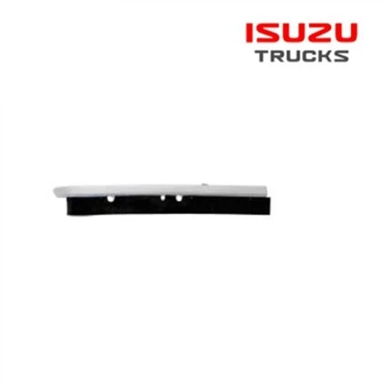 ISUZU SPODNÍ HLAVNÍ LAMPA BÍLÁ LH 8-97853-820-2